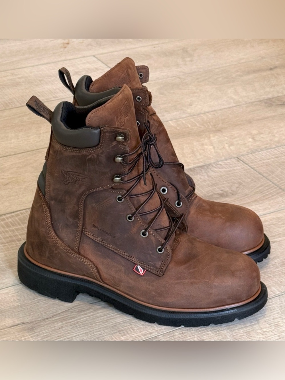NEW RED WING 4200 DYNAFORCE 8-INCH WATERPROOF SAFETY STEEL TOE WORK BOOTS 8.5 D